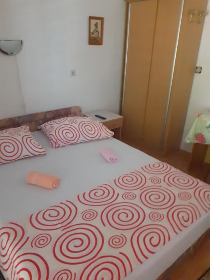 Apartmani Karuza نوفاليا المظهر الخارجي الصورة
