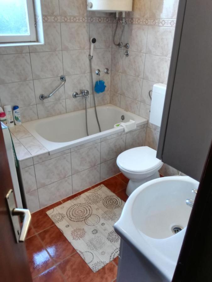 Apartmani Karuza نوفاليا المظهر الخارجي الصورة