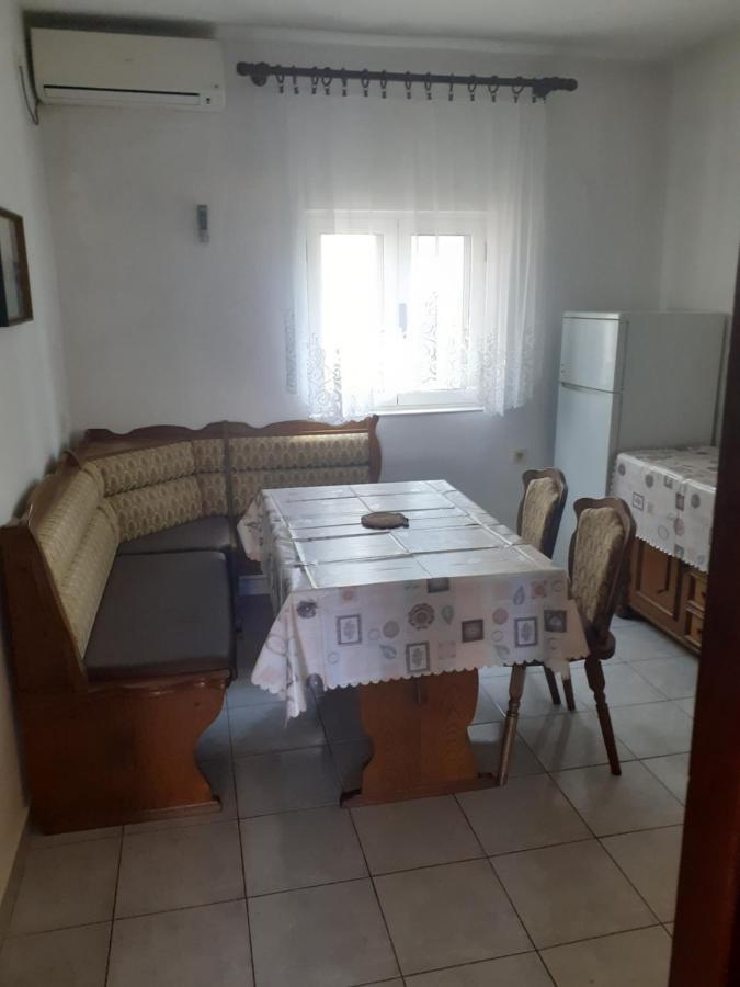 Apartmani Karuza نوفاليا المظهر الخارجي الصورة